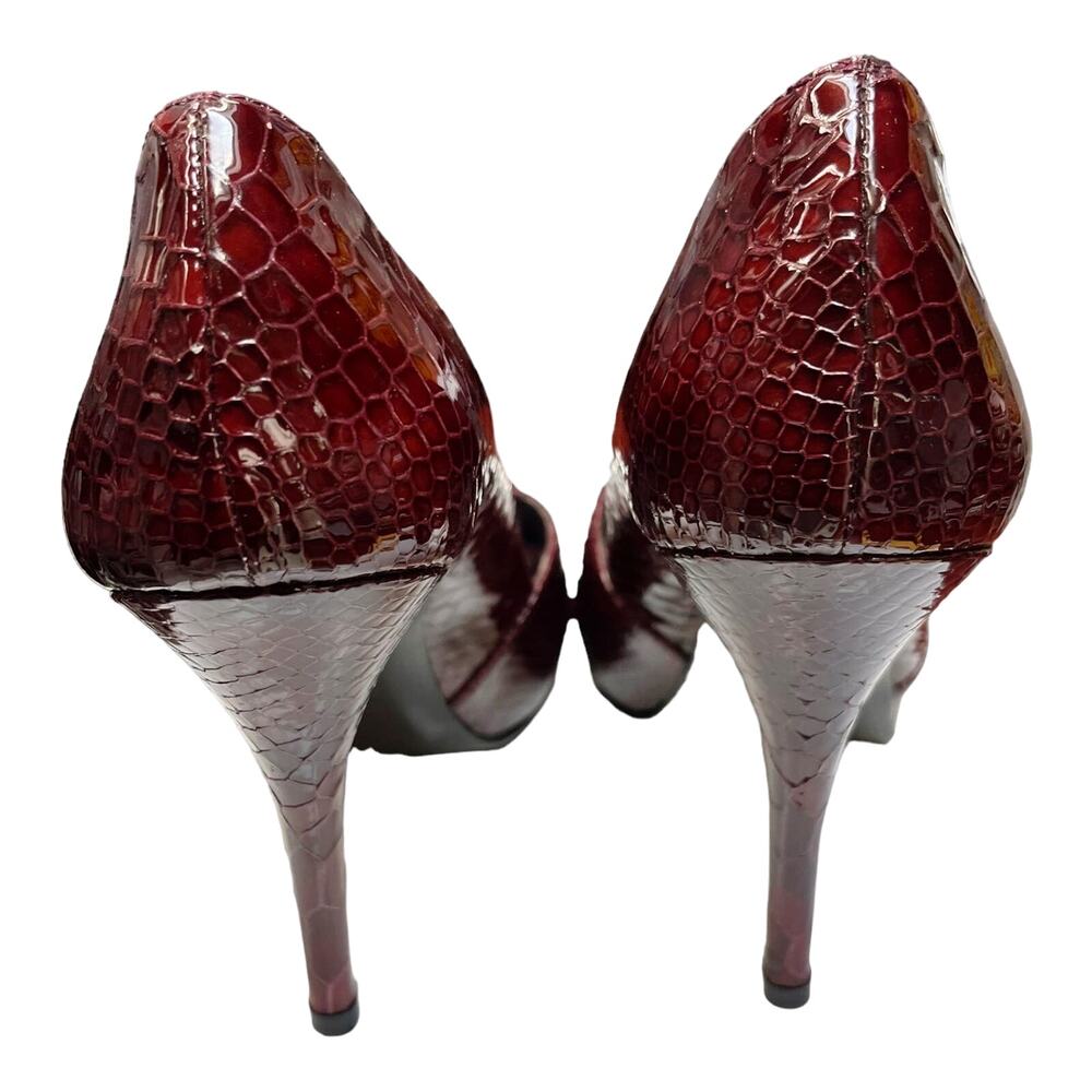 STUART WEITZMAN Embossed Leather Pumps Red Peep Toe Stiletto Heel Spain EUC 6.5M - Picture 5 of 11